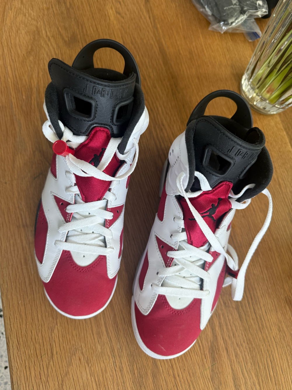 Jordan 6 Retro
Carmine (2021)